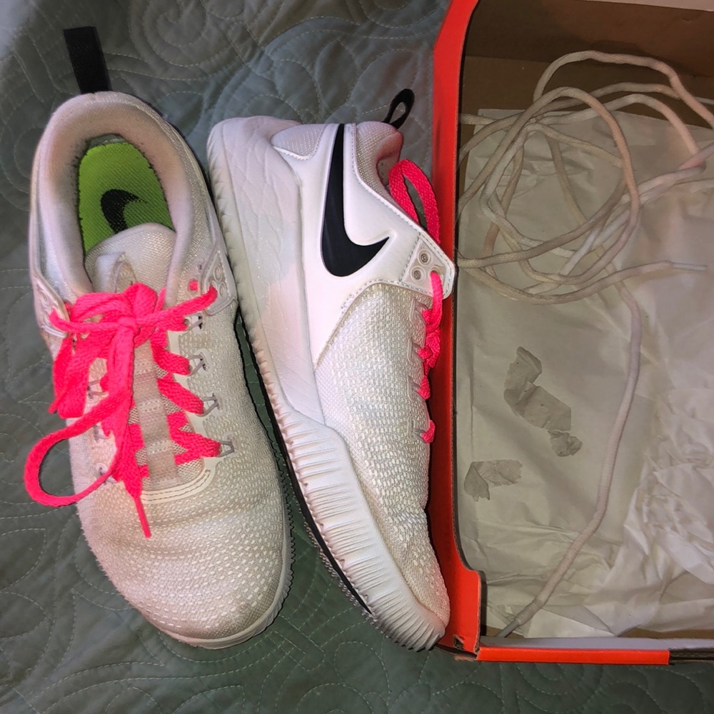 nike volleyball shoes